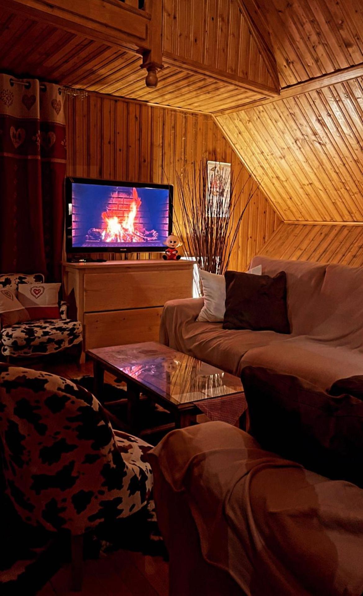 Authentique Chalet Vue Sur Le Lac Et Les Pistes Besse-et-Saint-Anastaise Exterior foto