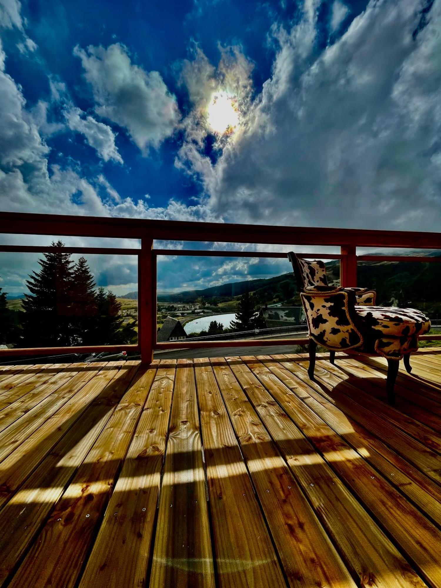 Authentique Chalet Vue Sur Le Lac Et Les Pistes Besse-et-Saint-Anastaise Exterior foto